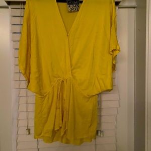Young broke fabulous yellow romper